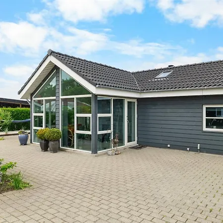 Arnulfuer - 100m From The Sea By Interhome